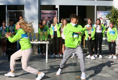 SPREJEM PLESALCEV EVORE 09 FOTO LJUBO VUKELIČ